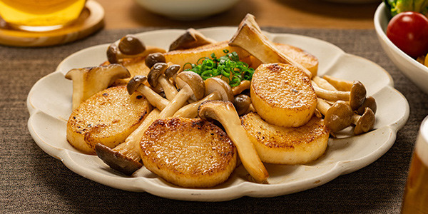 きのこと長芋のバターしょう油炒め