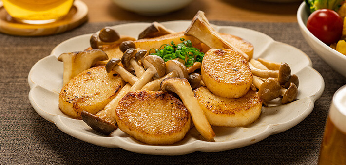 きのこと長芋のバターしょう油炒め